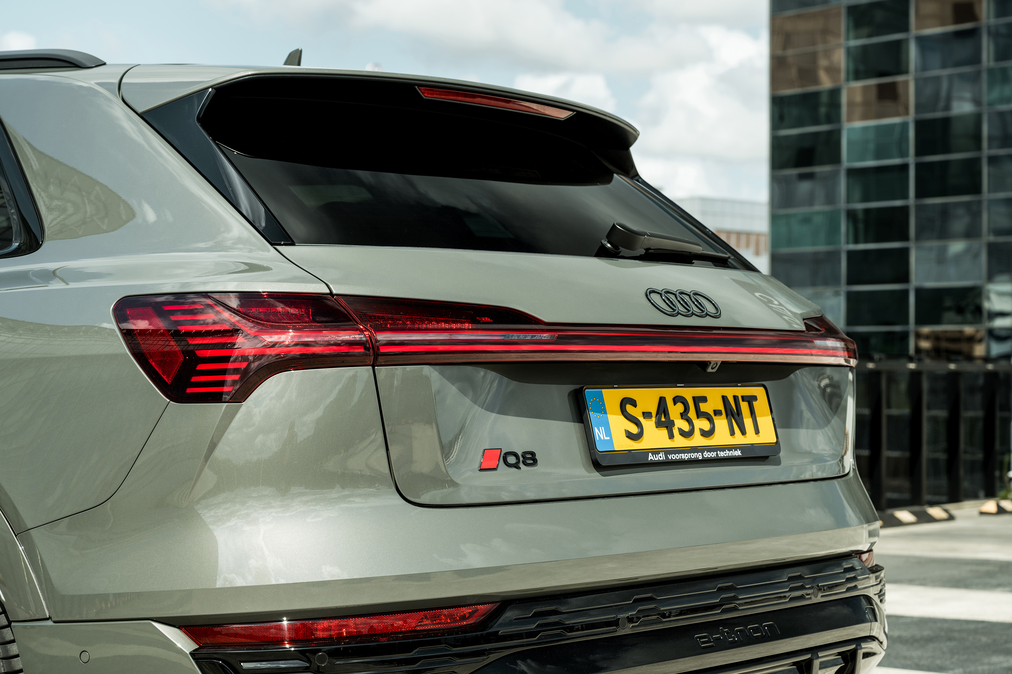 Audi_e_tron