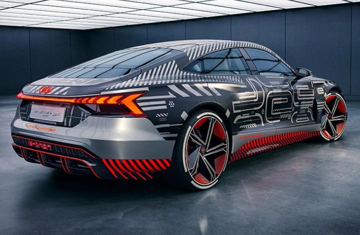 Audi e-tron GT concept zijkant
