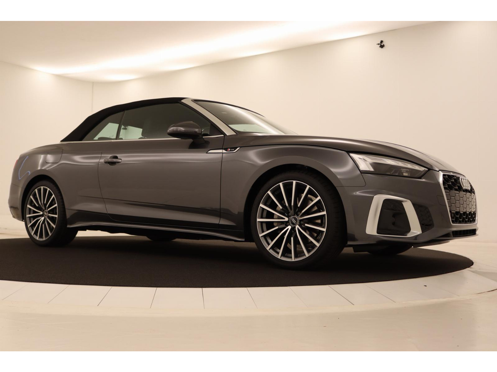 Audi - A5 Cabriolet 40 TFSI 204 S tronic S edition - 2023