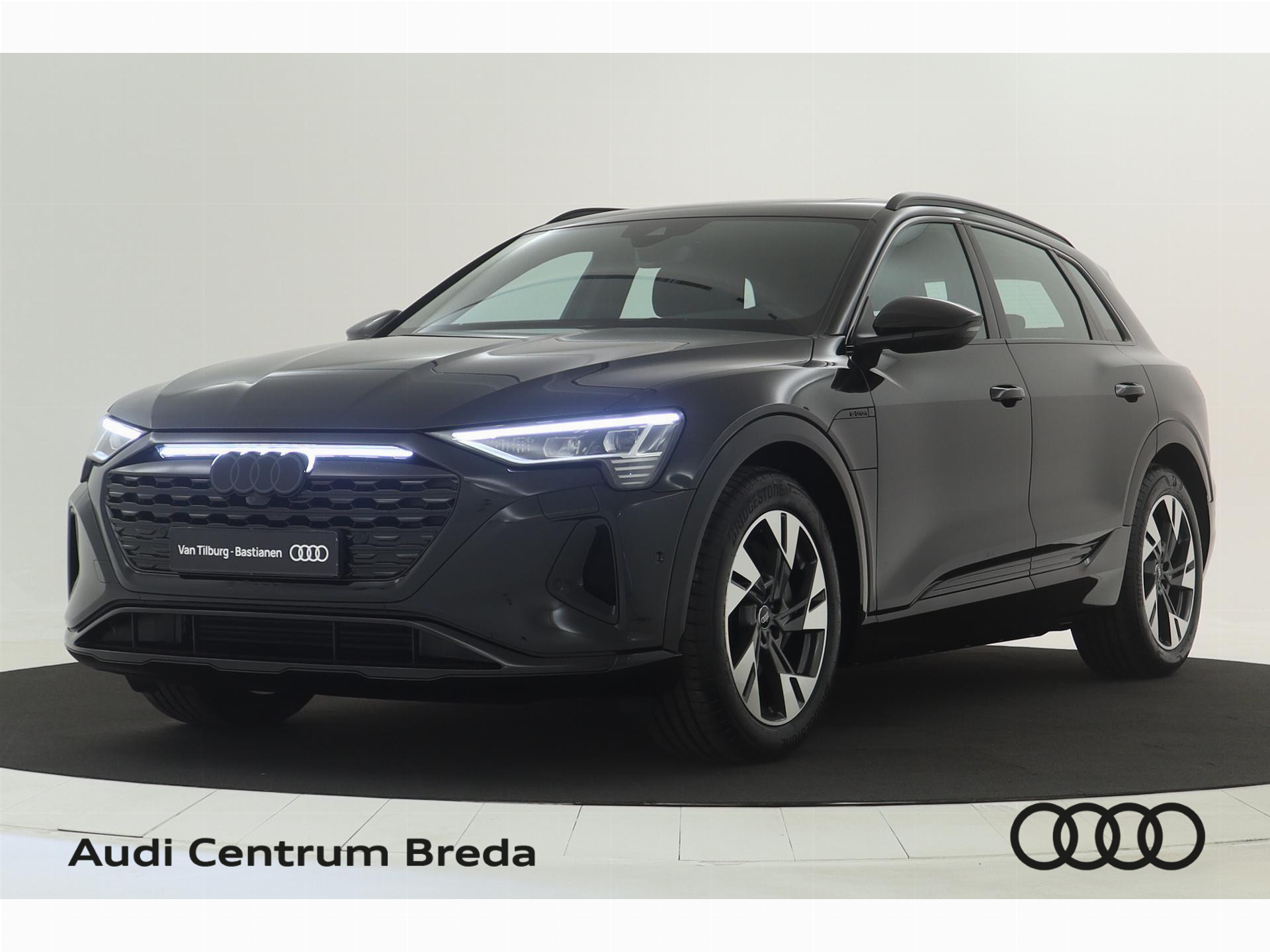 Audi - Q8 e-tron 50 quattro 340 1AT Advanced edition - 2023