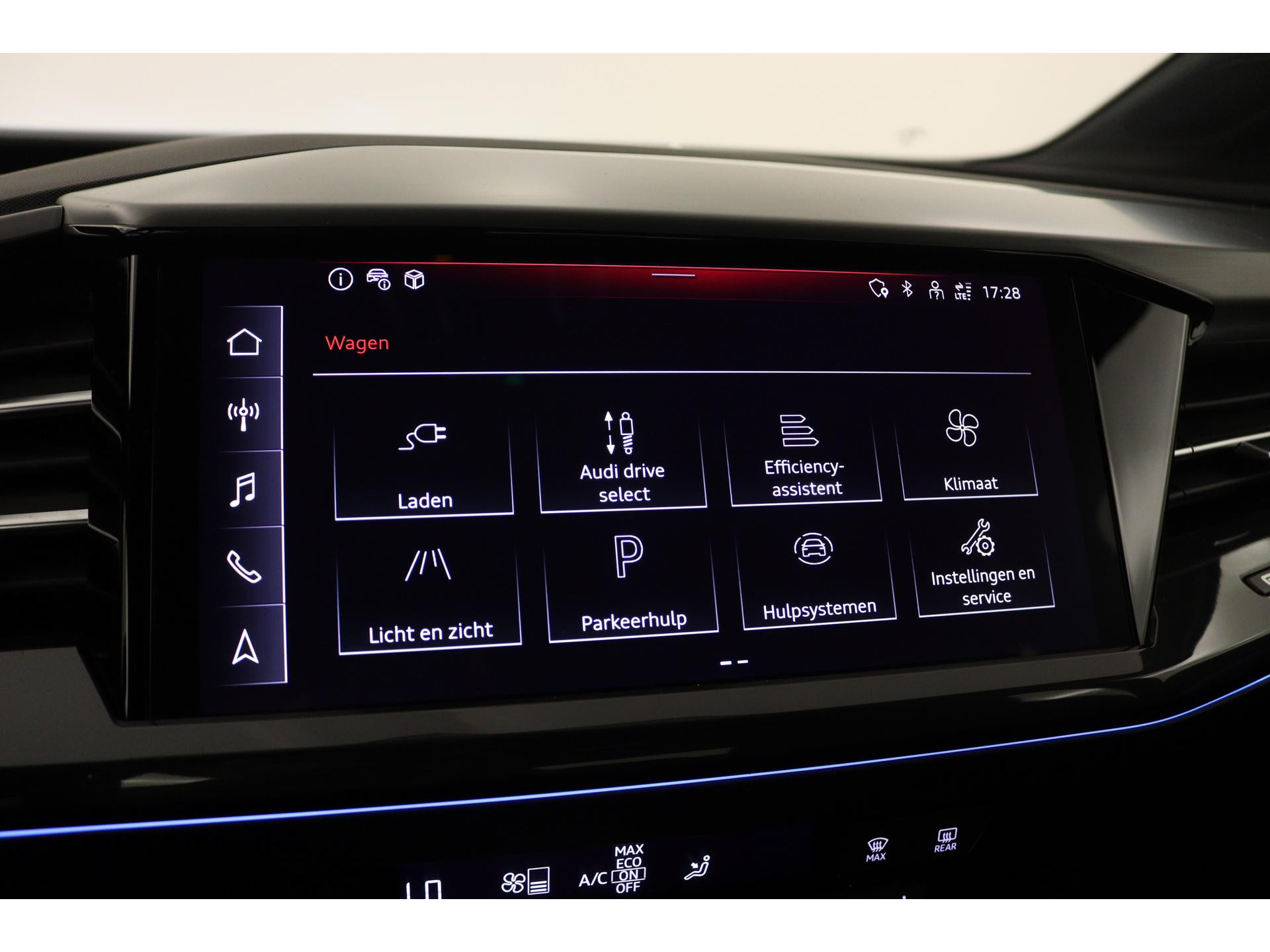 Audi - Q4 Sportback e-tron Q4 Sportback 35 e-tron 170 1AT S edition - 2023