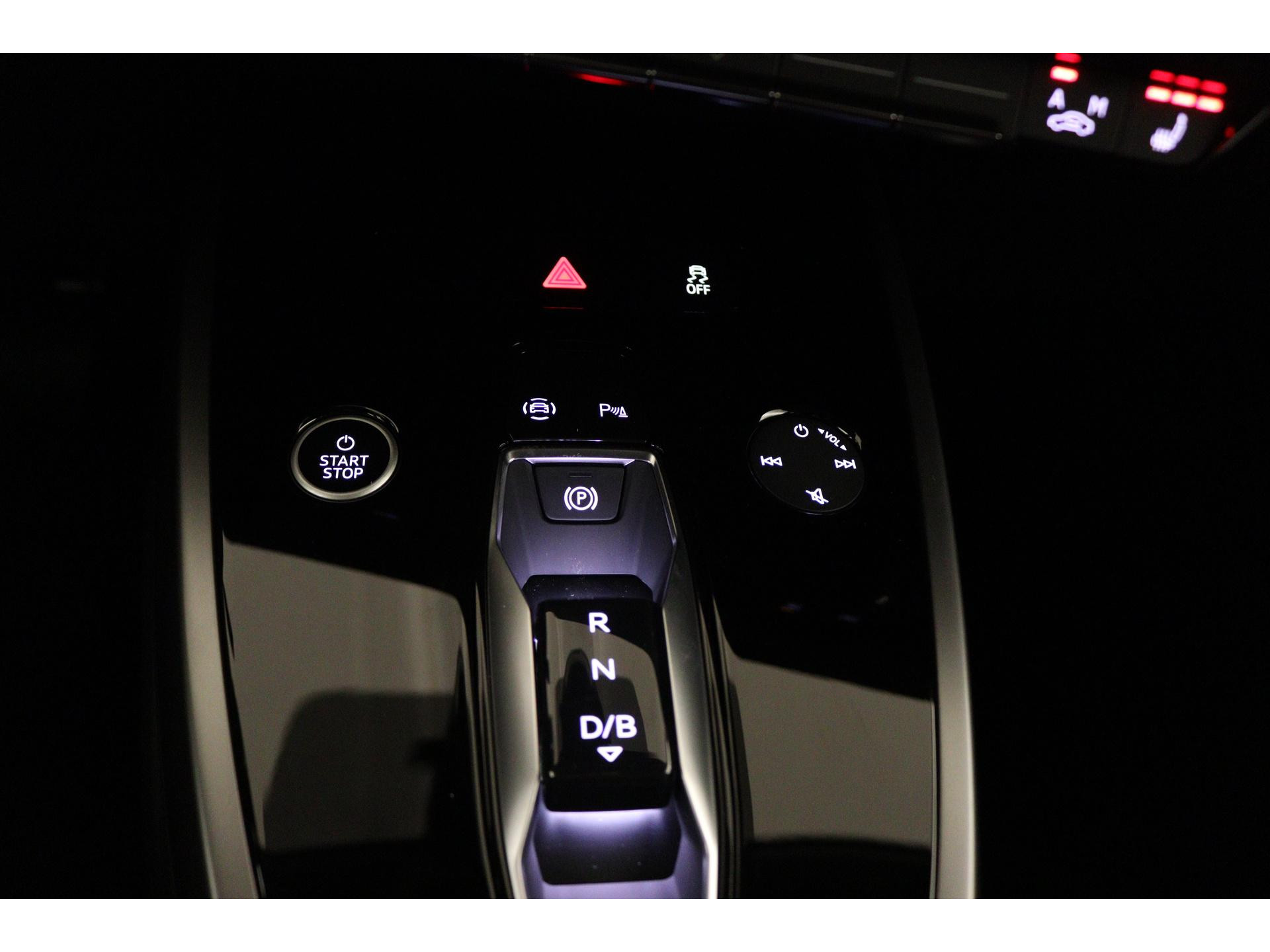 Audi - Q4 e-tron Q4 40 e-tron 204 1AT Advanced edition - 2022
