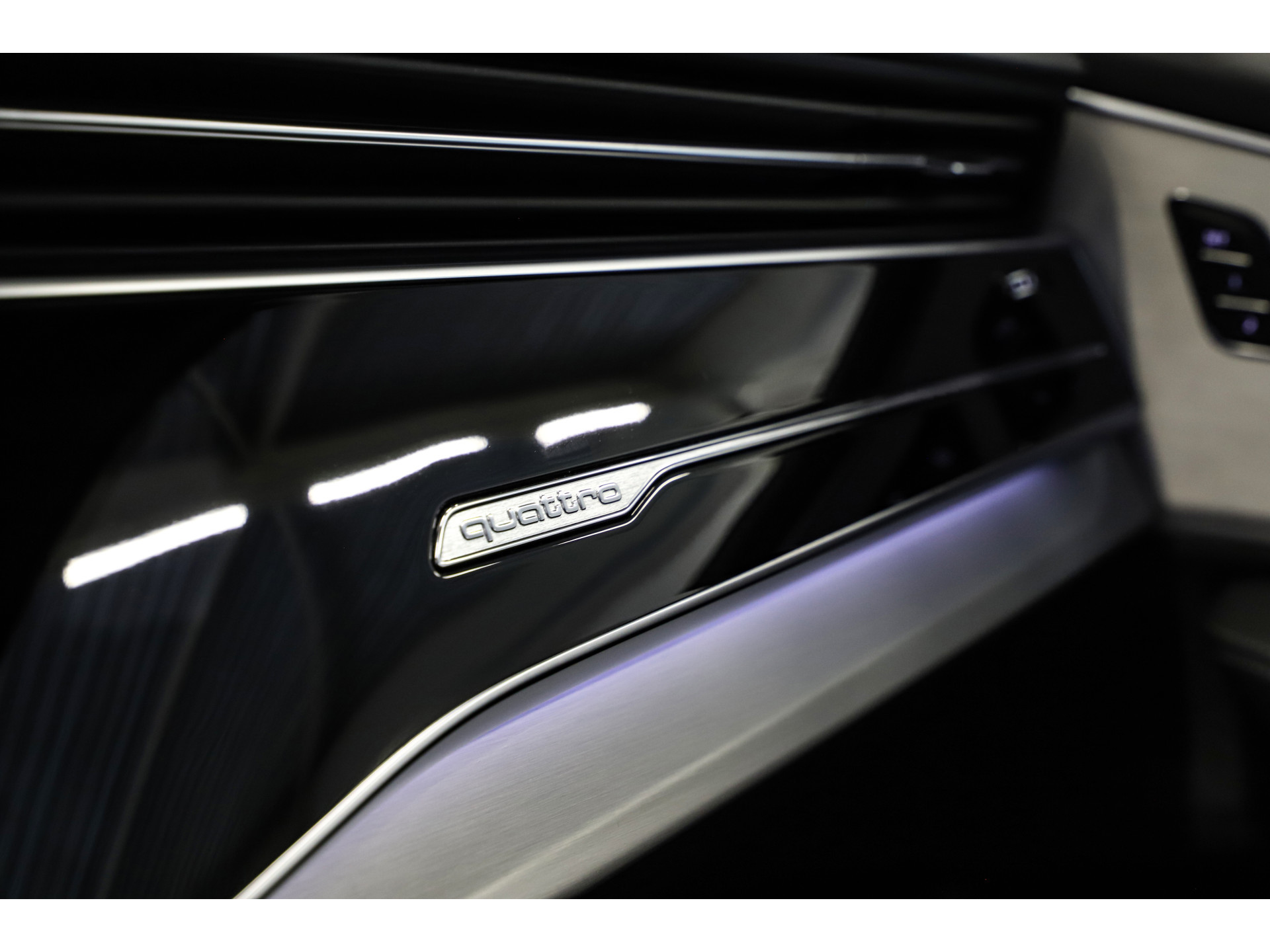 Audi - Q7 60 TFSI e quattro Pro Line S Competition - 2022