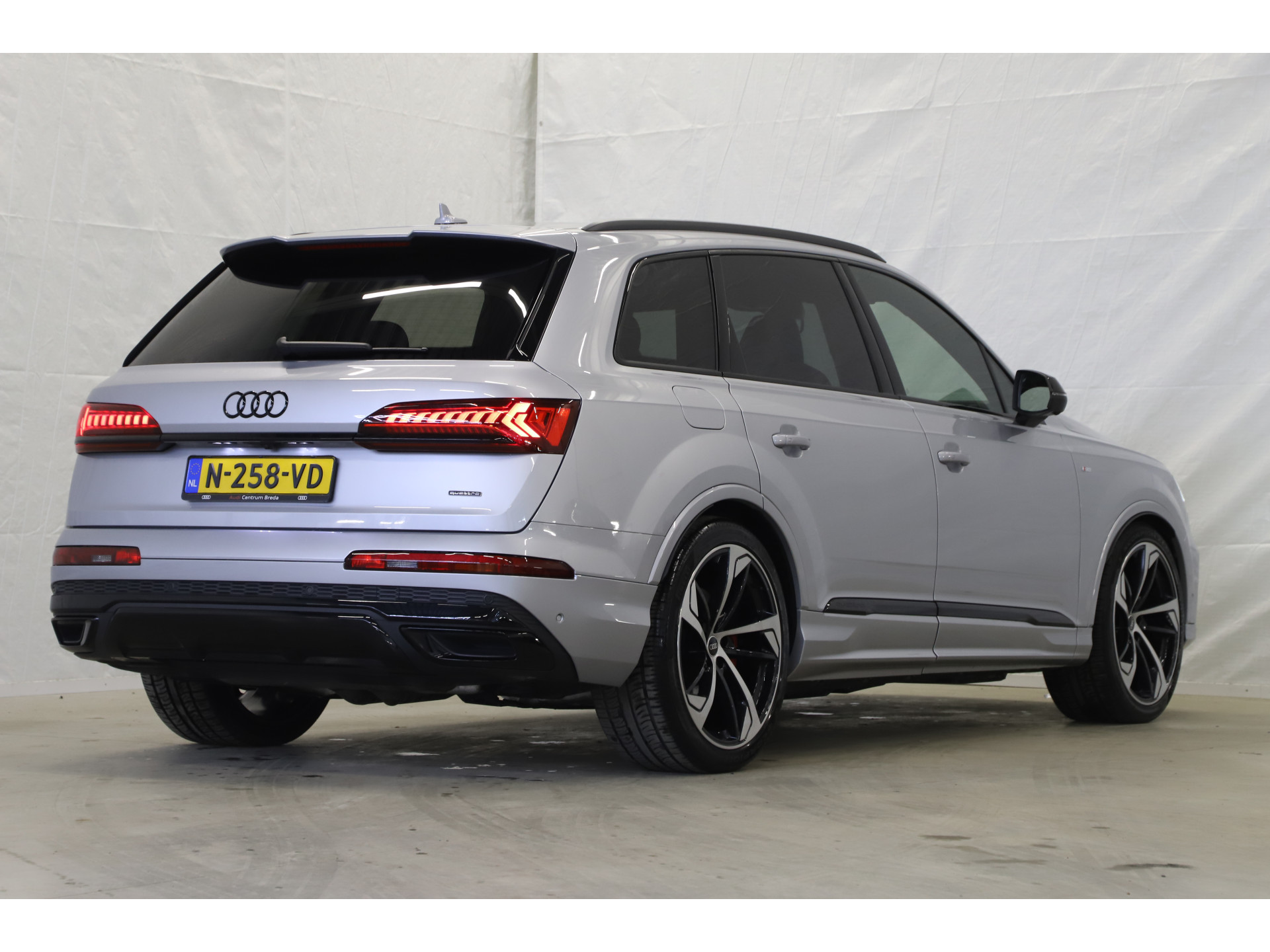 Audi - Q7 60 TFSI e quattro Pro Line S Competition - 2022