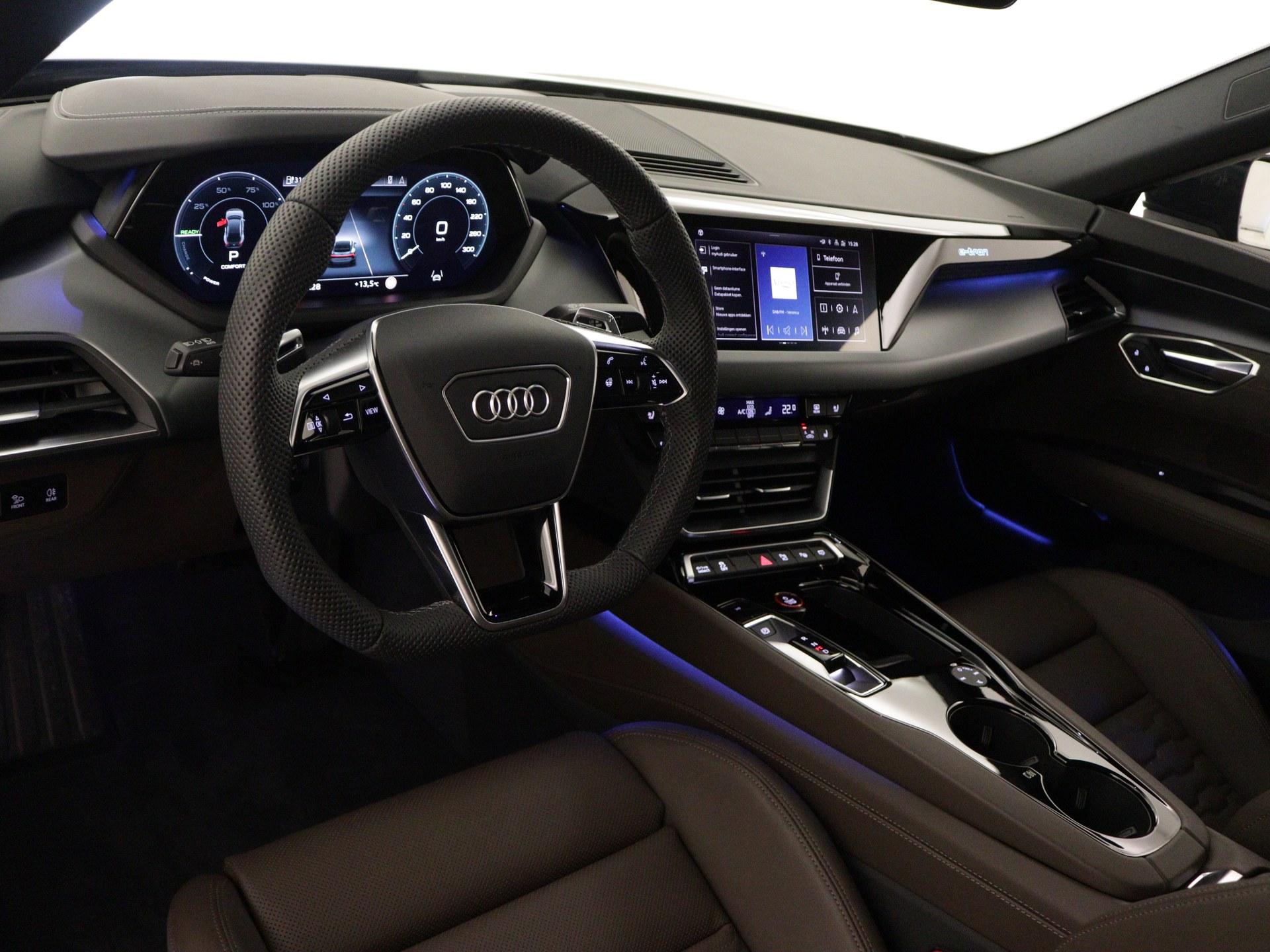 Audi - e-tron GT QUATTRO 93kWh 476 2AT Competition - 2023