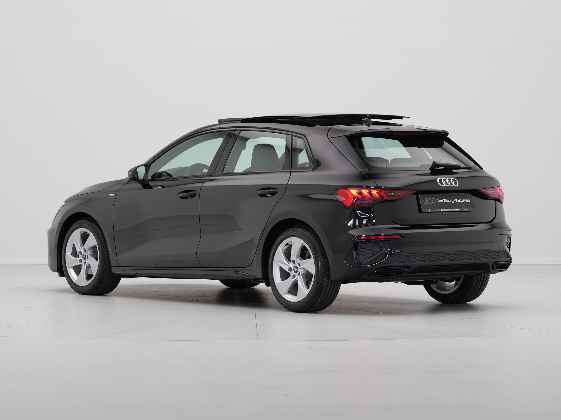Audi - A3 Sportback 30 TFSI 110 S tronic S edition - 2023