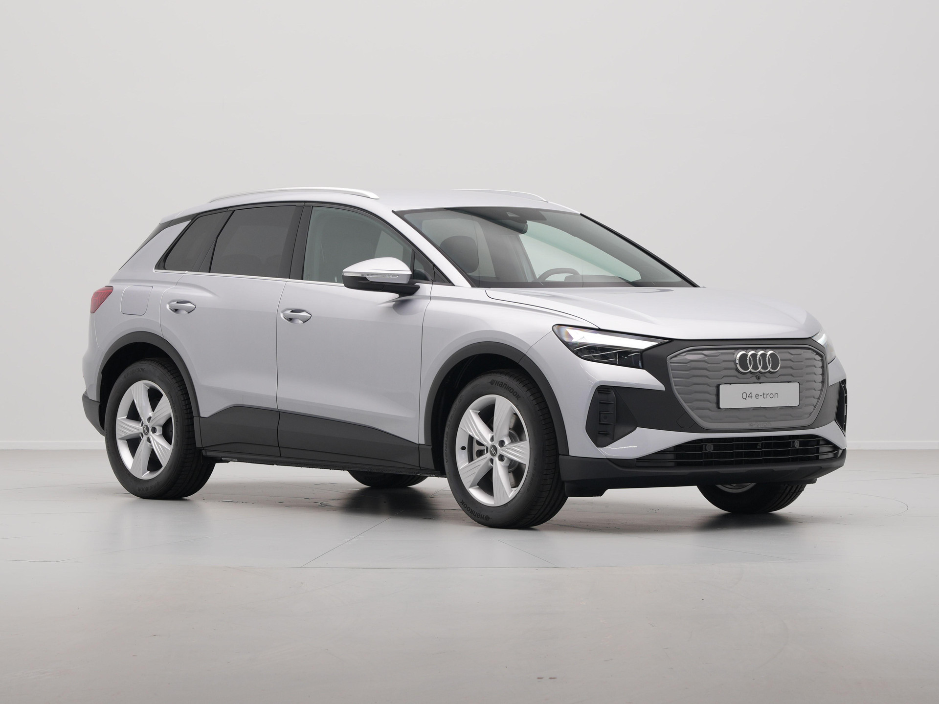 Audi - Q4 e-tron Q4 45 e-tron 286 1AT Edition - 2024