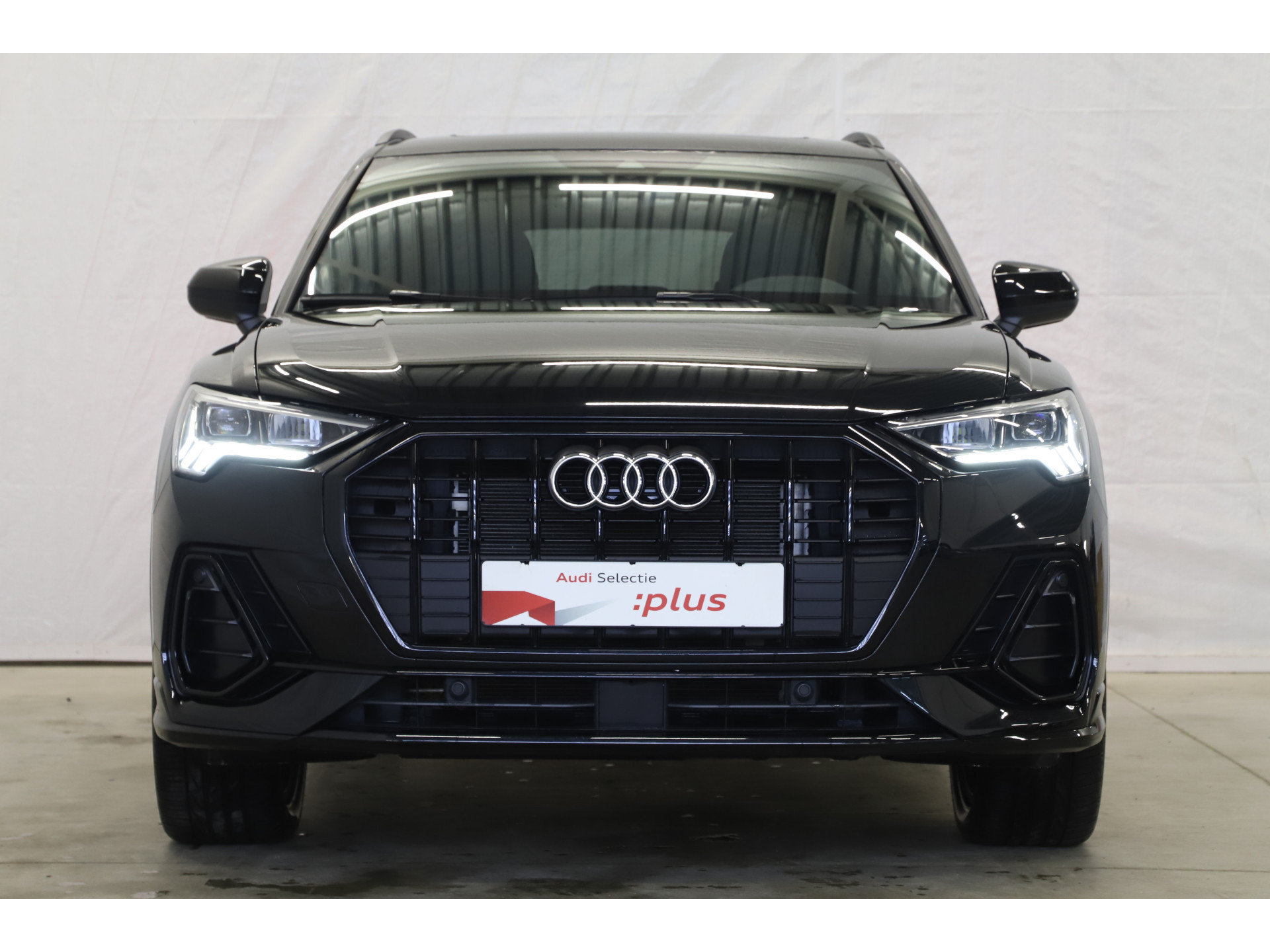 Audi - Q3 45 TFSI e S-Line Edition - 2022