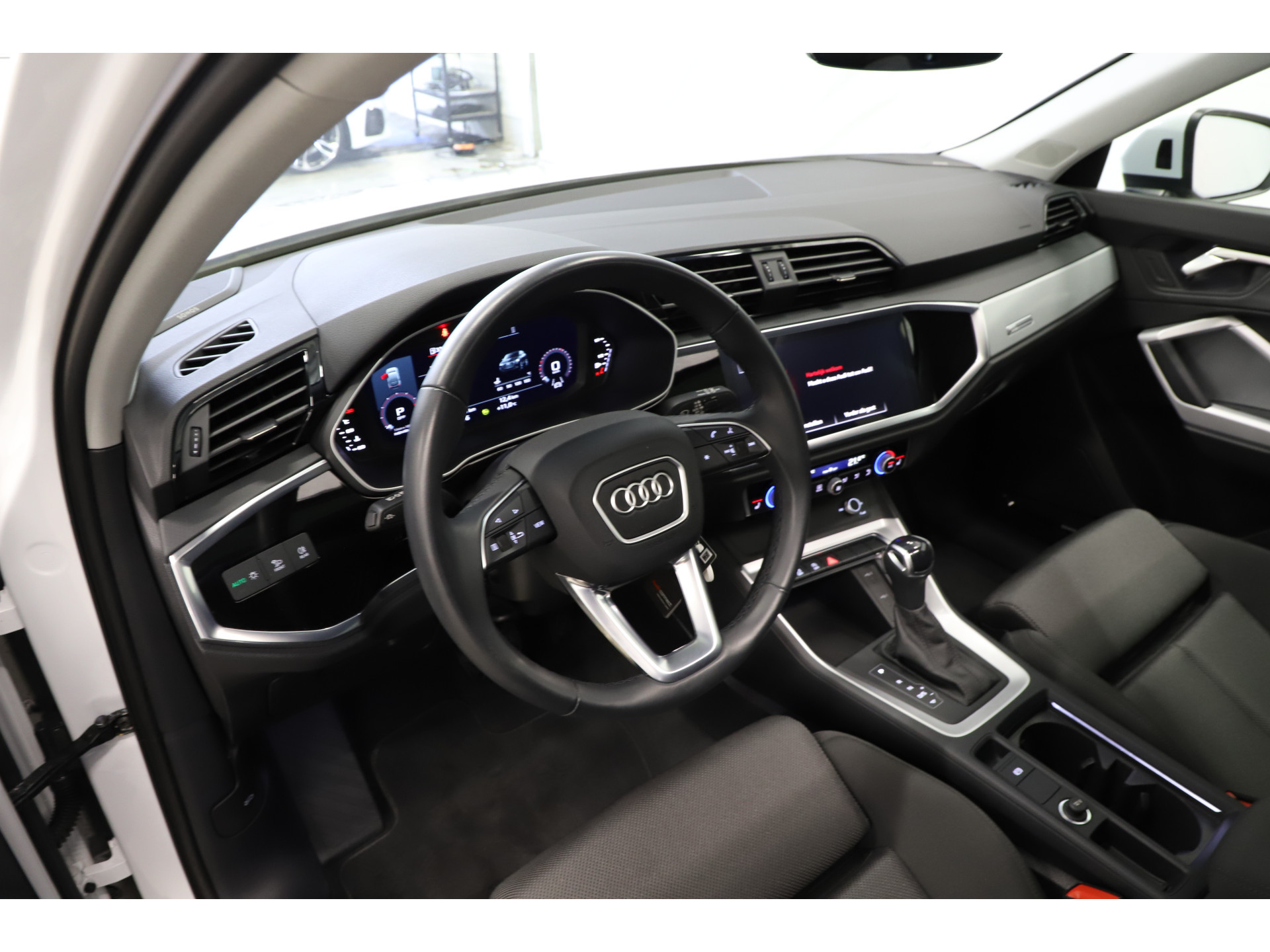 Audi - Q3 Sportback 35 TFSI 150pk S-Tronic S Line Edition - 2023
