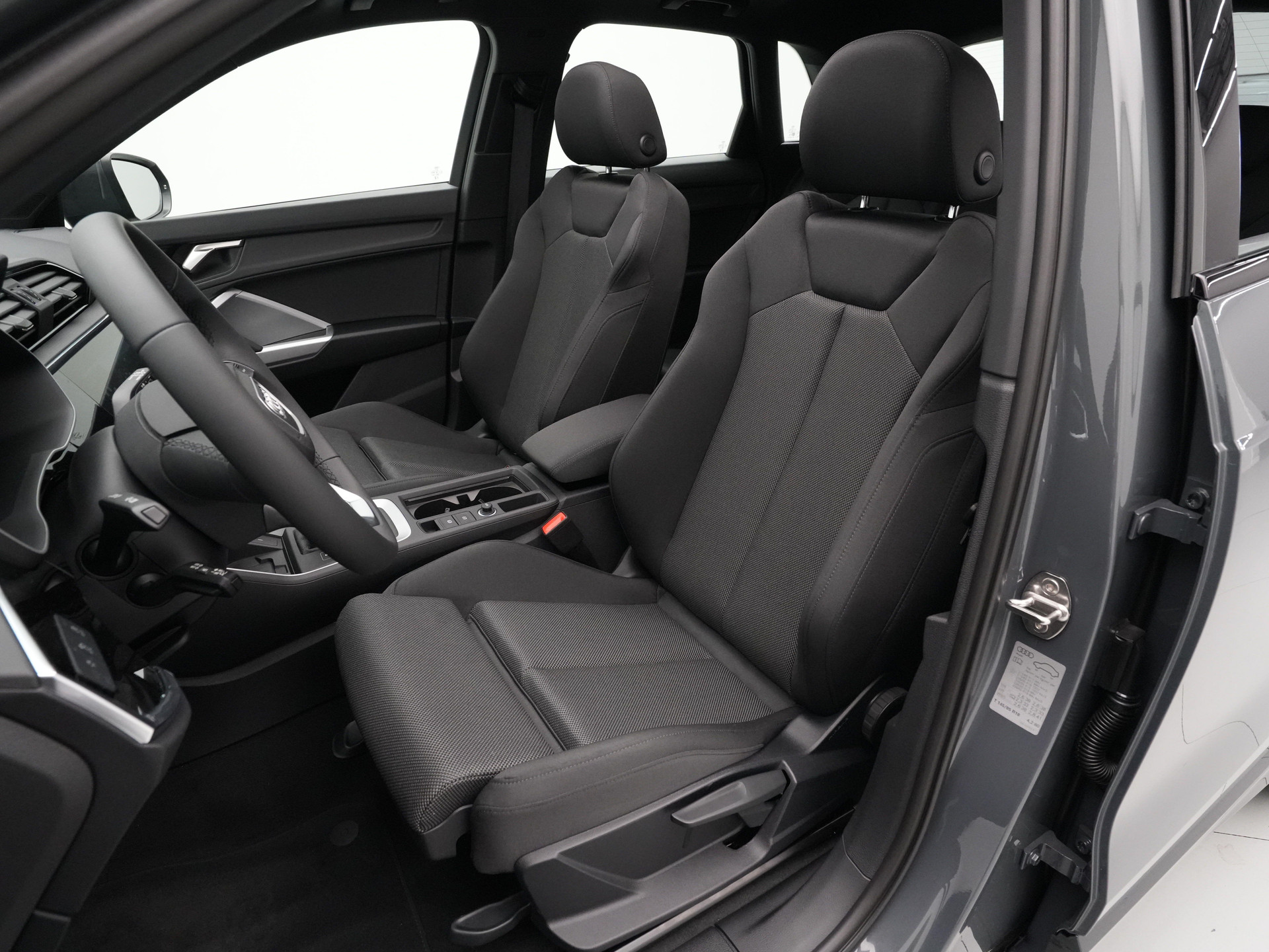 Audi - Q3 Advanced edition - 2025