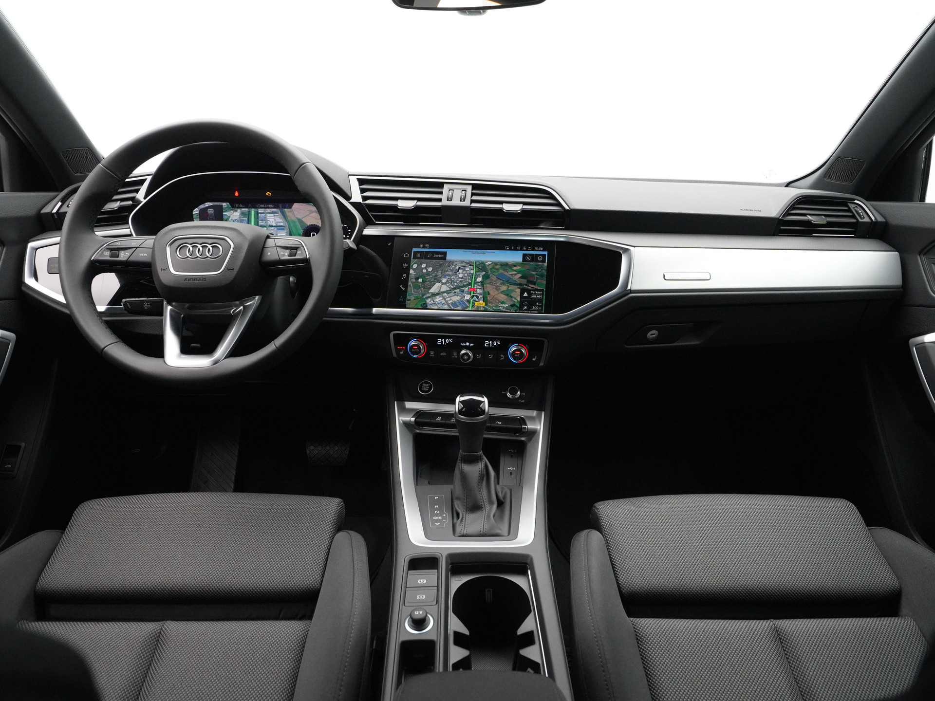 Audi - Q3 Advanced edition - 2025