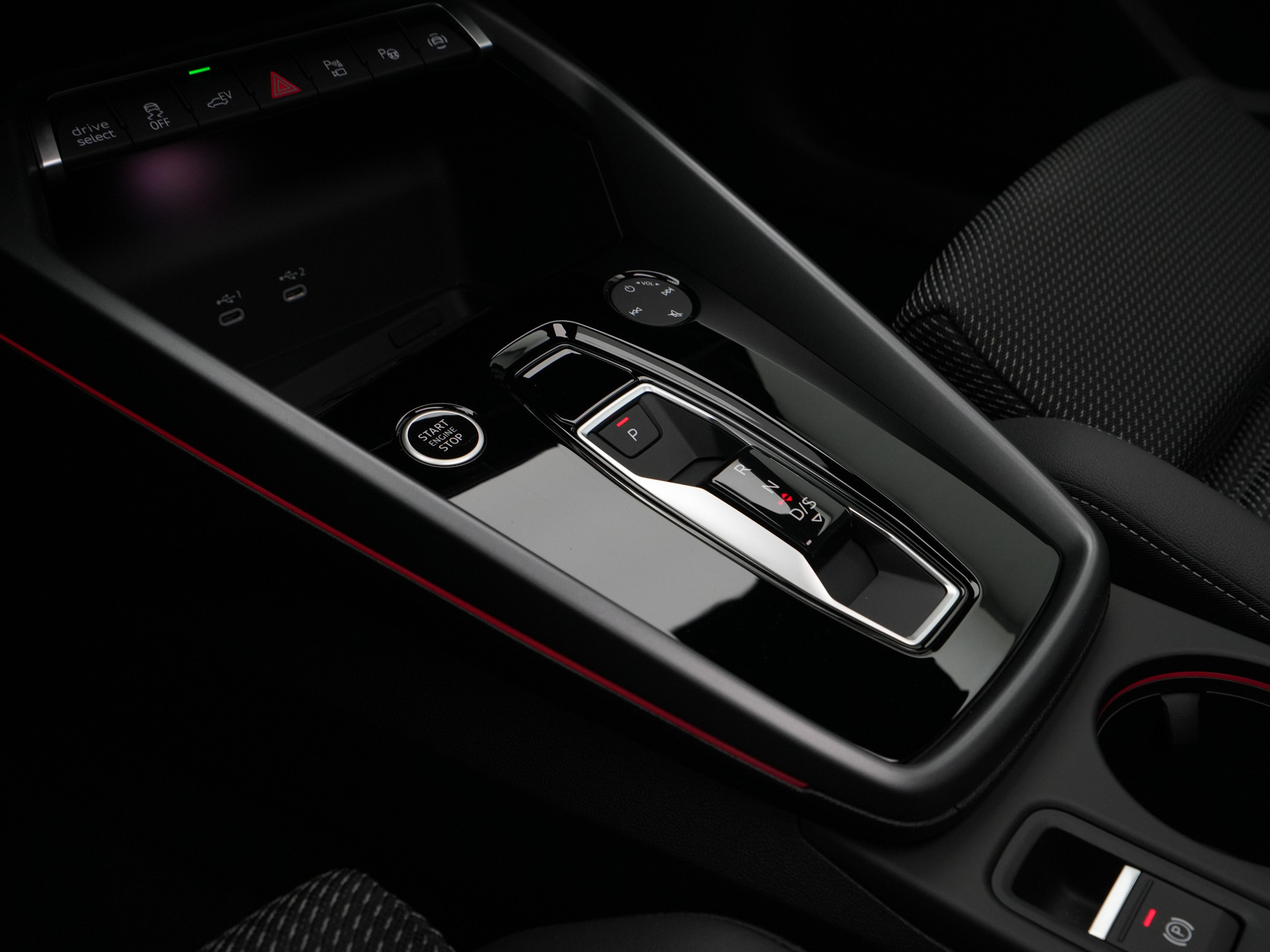 Audi - A3 Sportback S edition - 2025