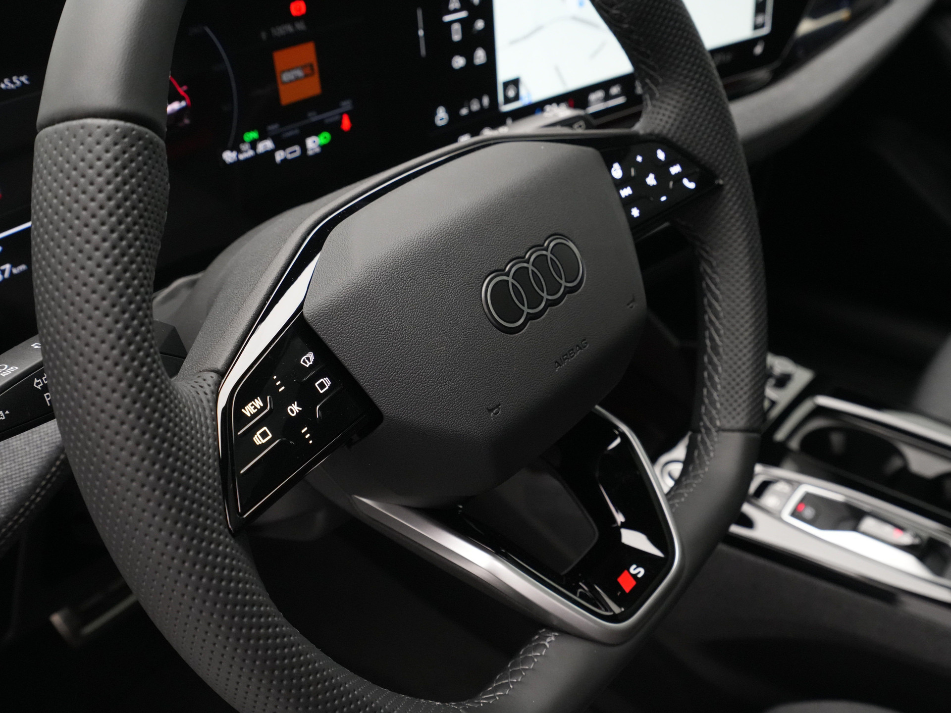 Audi - A6 Avant e-tron 367 1AT S edition - 2025