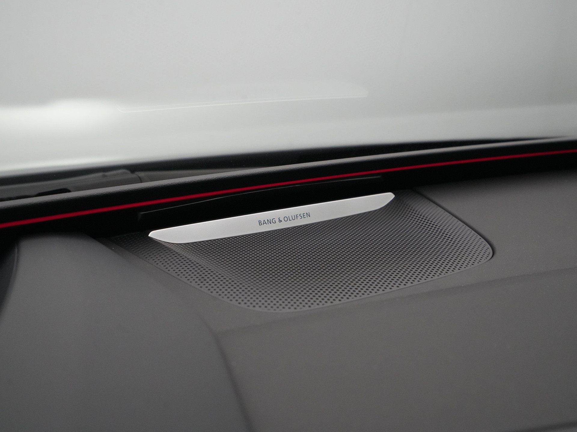 Audi - A6 Avant e-tron 367 1AT S edition - 2025