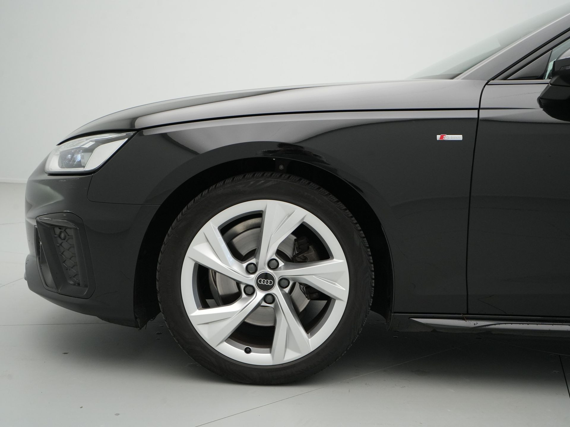 Audi - A4 Avant 35 TFSI S edition - 2023
