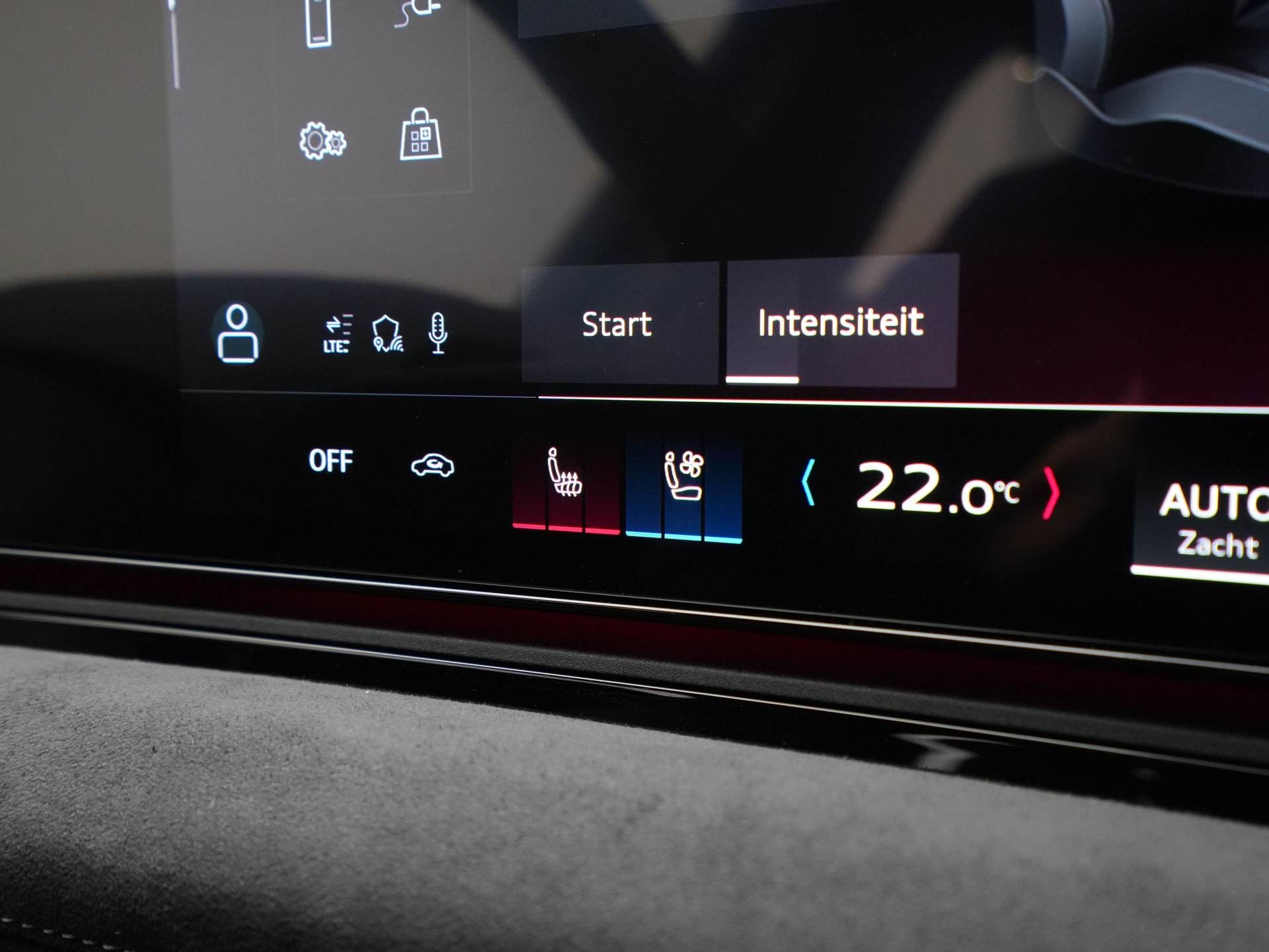 Audi - A6 Sportback e-tron S edition - 2025