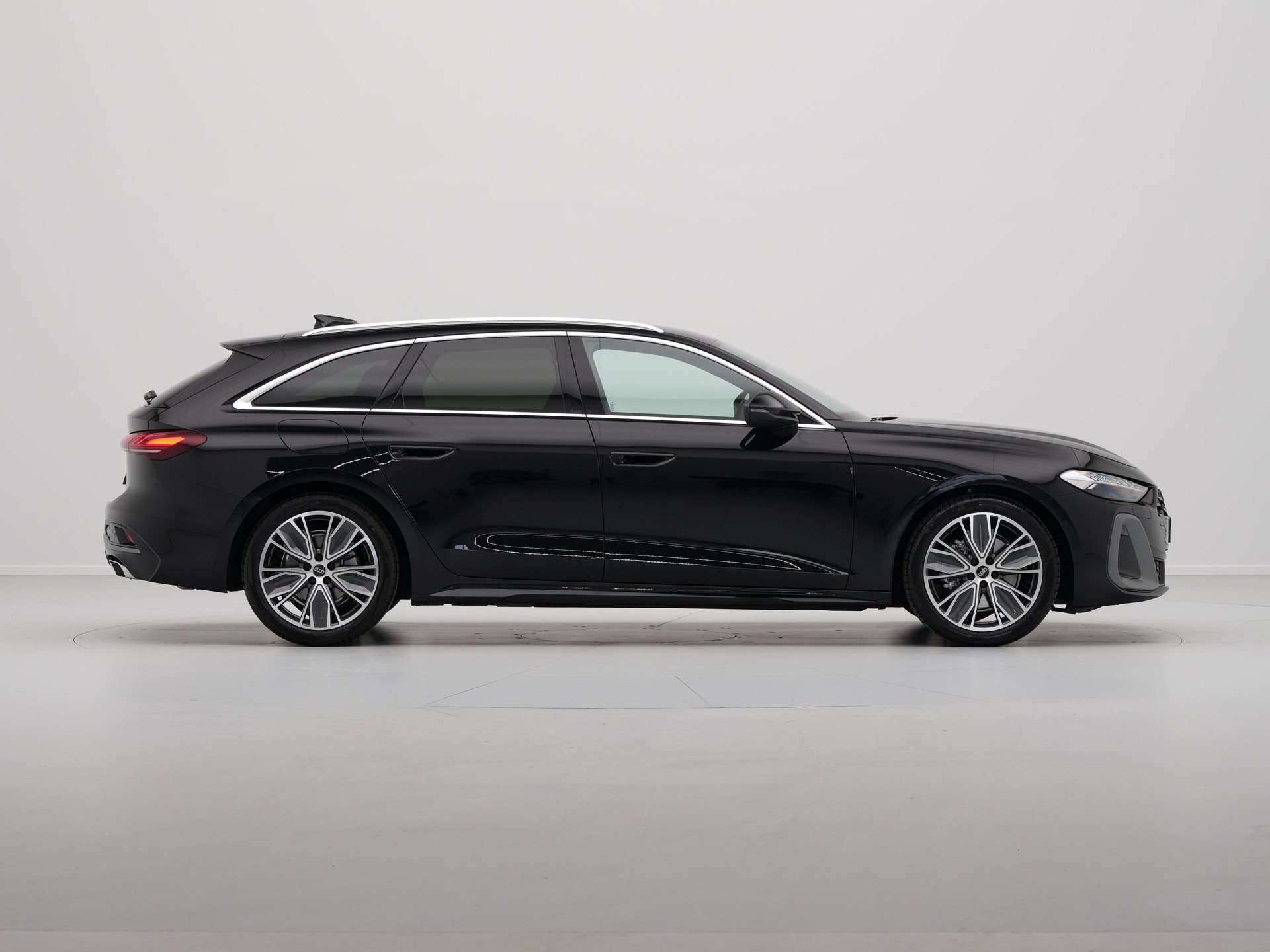 Audi - A5 Avant 40 TFSI 204 S tronic S edition - 2025