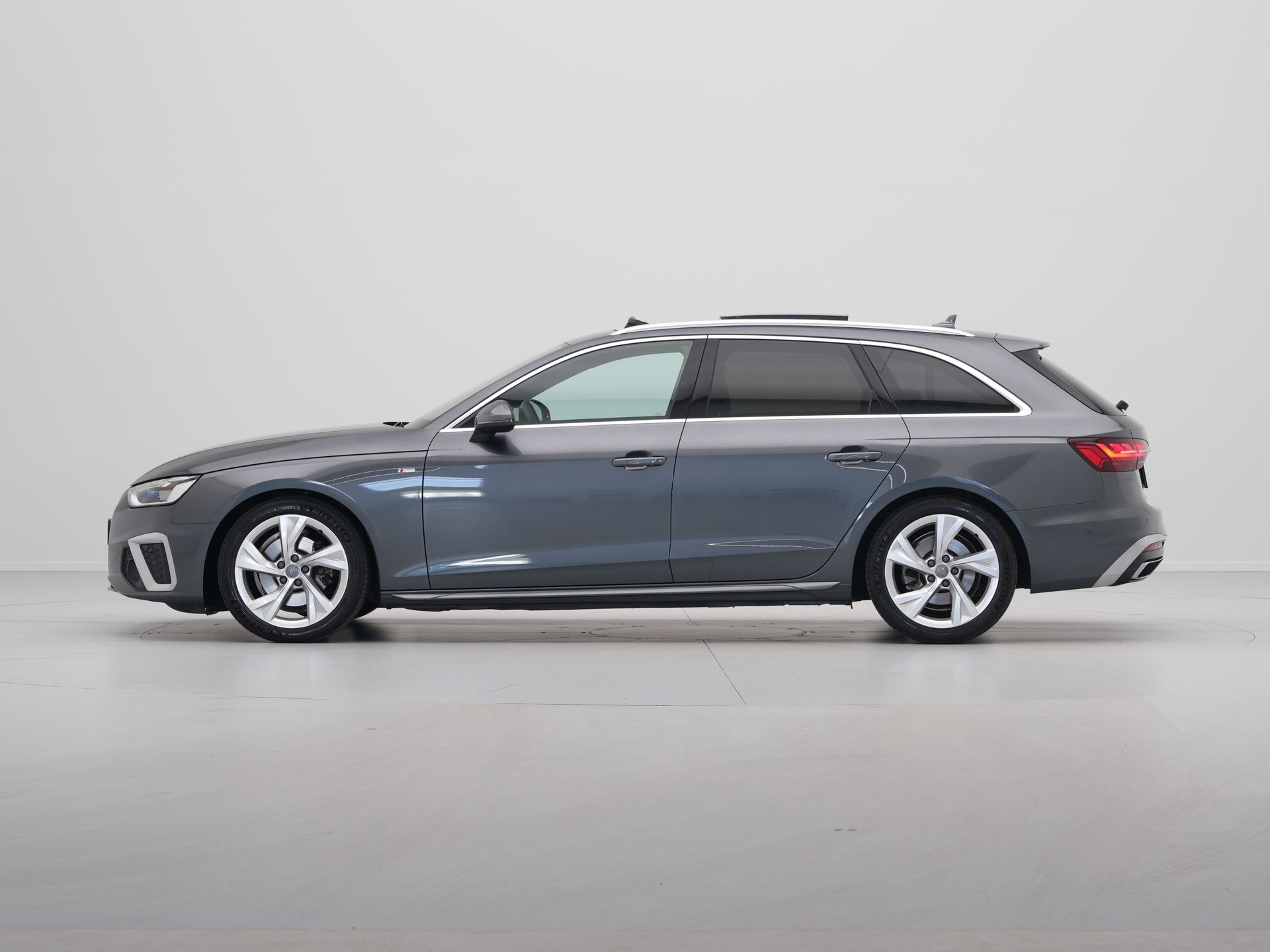 Audi - A4 Avant 35 TFSI 150pk S-Line - 2020