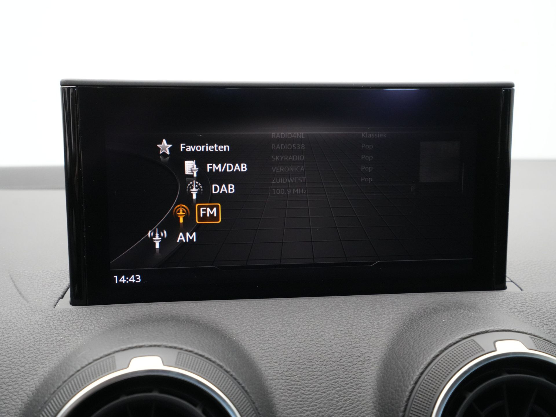 Audi - Q2 30 TFSI 115 pk Advanced edition - 2022