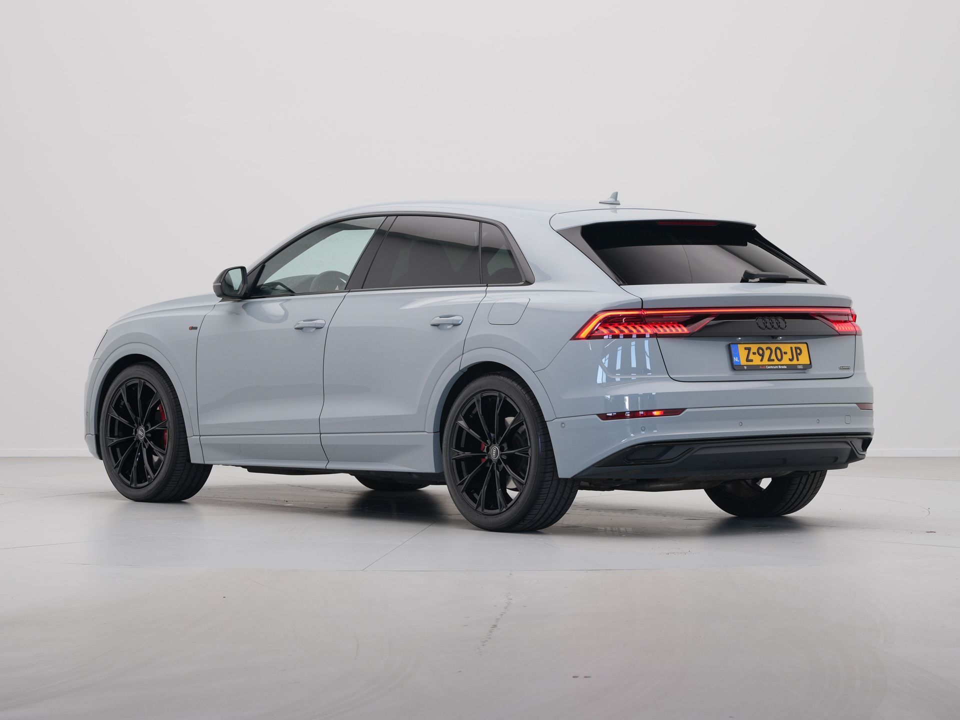 Audi - Q8 55 TFSI e 380pk quattro Pro Line S-Line - 2022