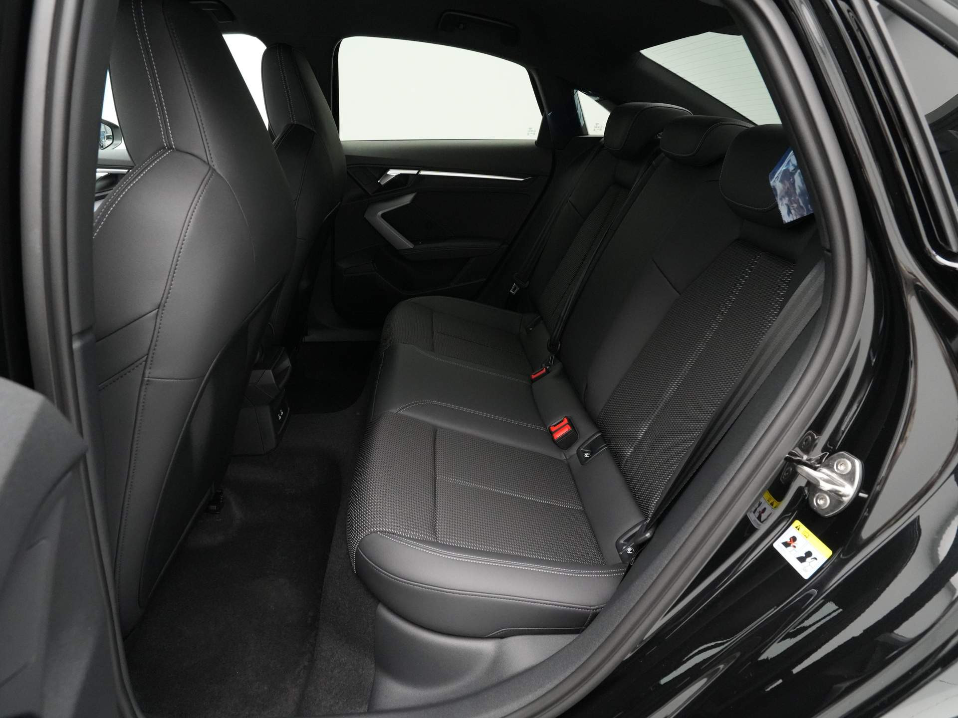 Audi - A3 Limousine 30 TFSI 115pk S Line edition - 2024