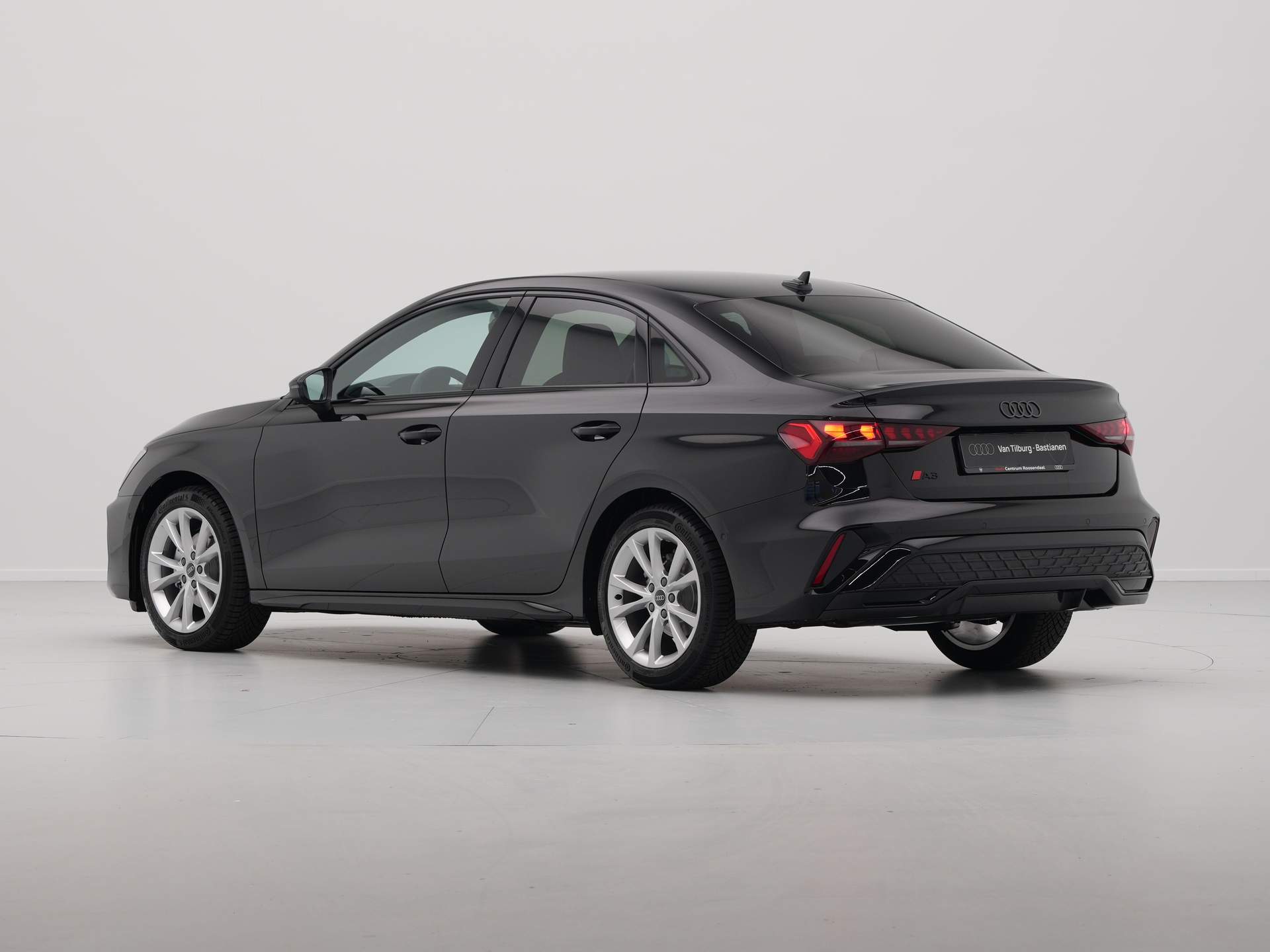 Audi - A3 Limousine 30 TFSI 115pk S Line edition - 2024