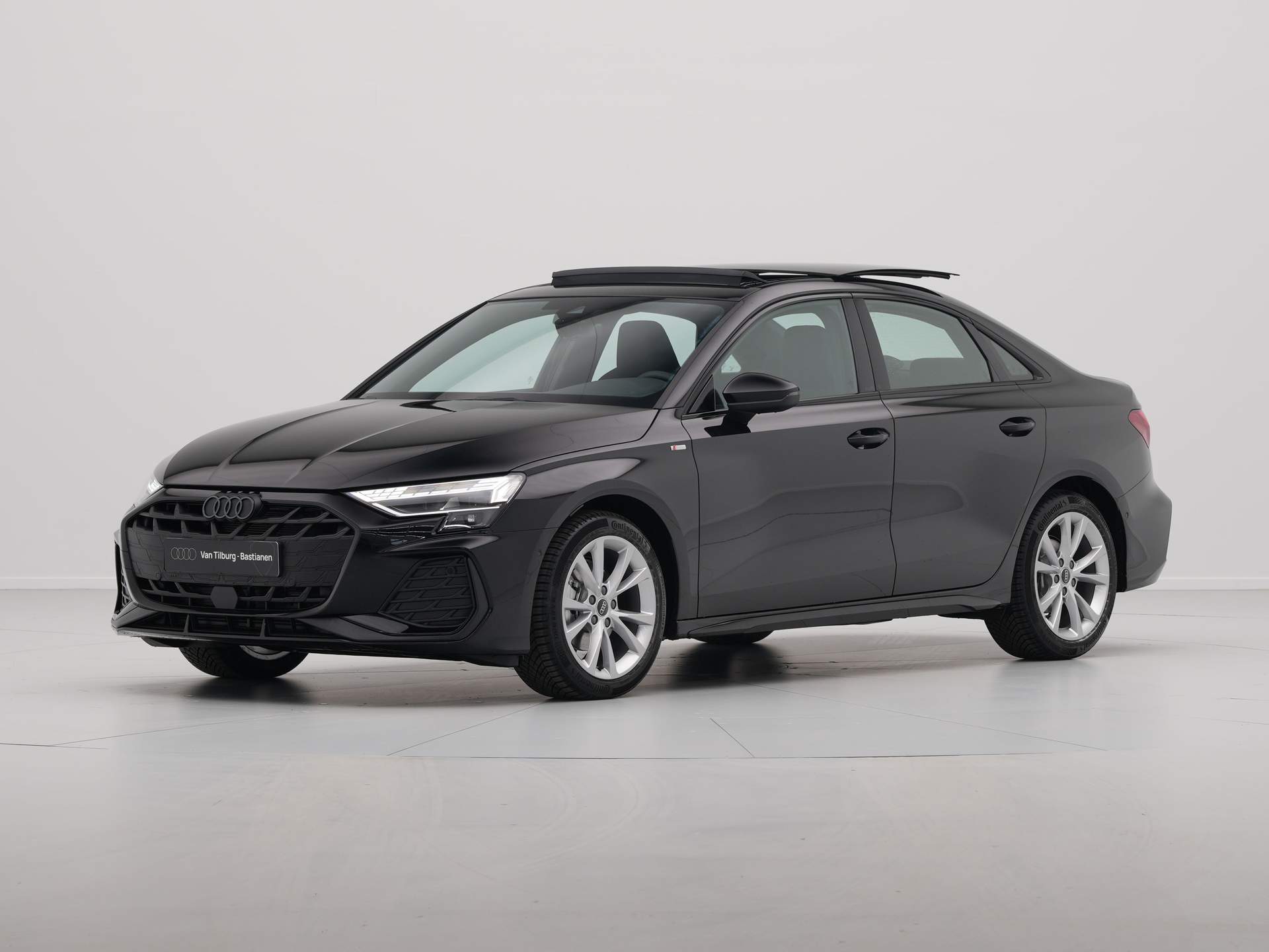 Audi - A3 Limousine 35 TFSI 150pk S-Line edition - 2025