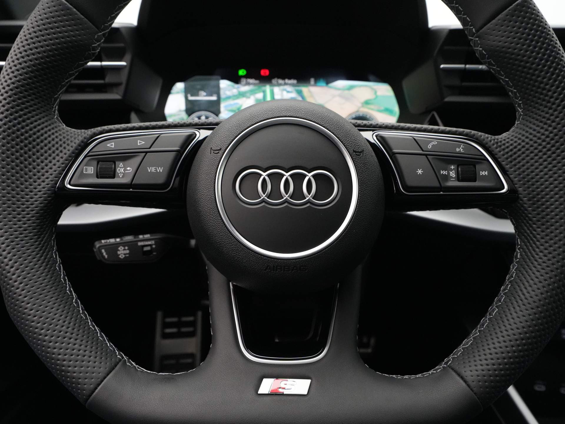 Audi - A3 Limousine 35 TFSI 150pk S-Line edition - 2025