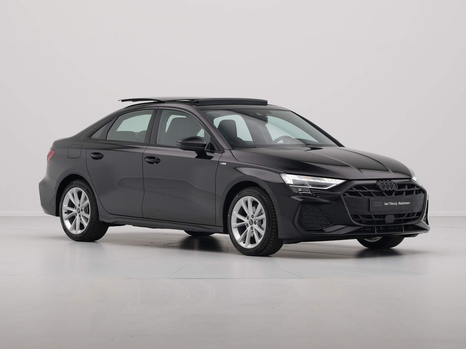 Audi - A3 Limousine 35 TFSI 150pk S-Line edition - 2025