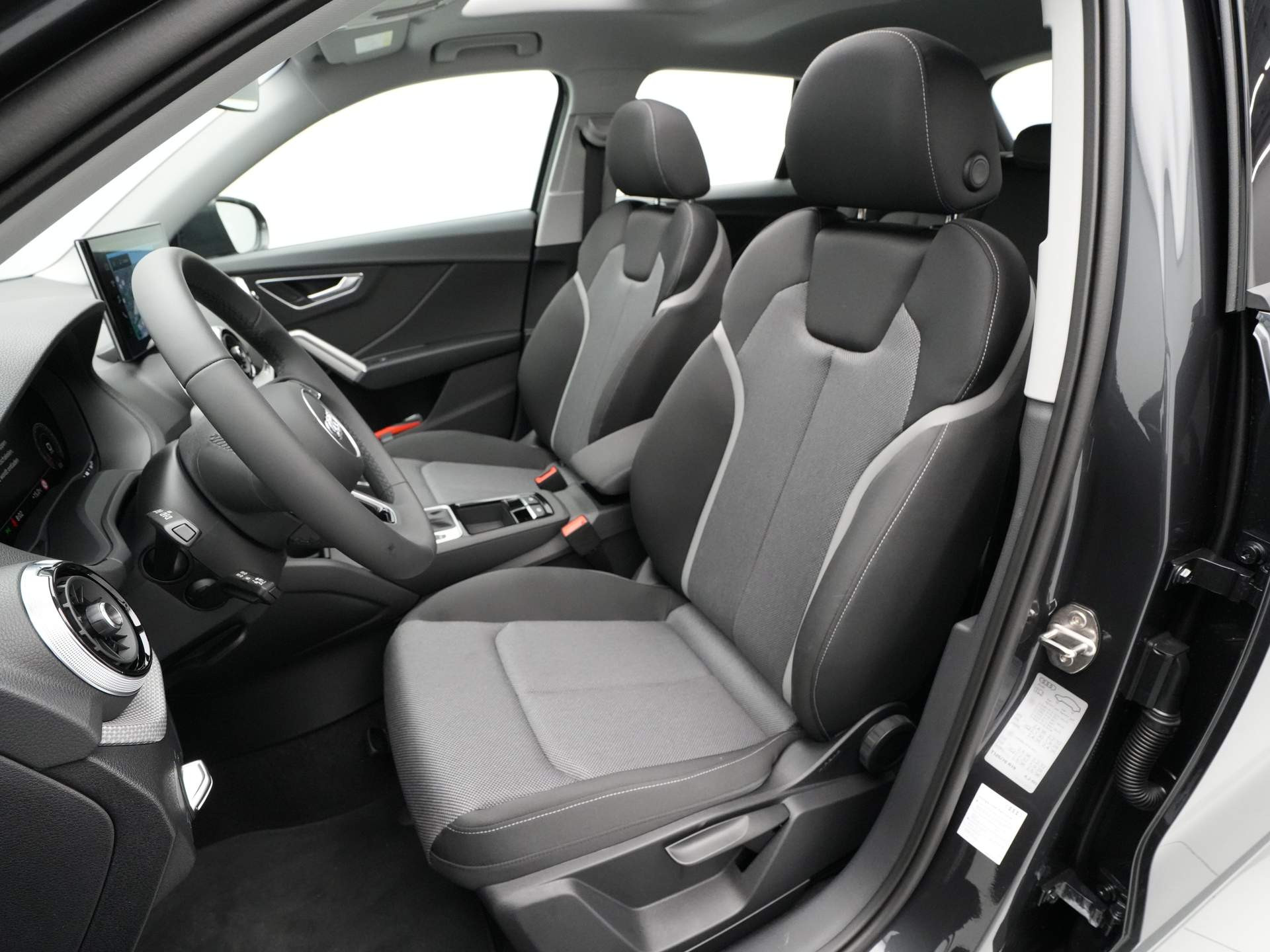 Audi - Q2 35 TFSI 150pk S-Line Edition - 2025