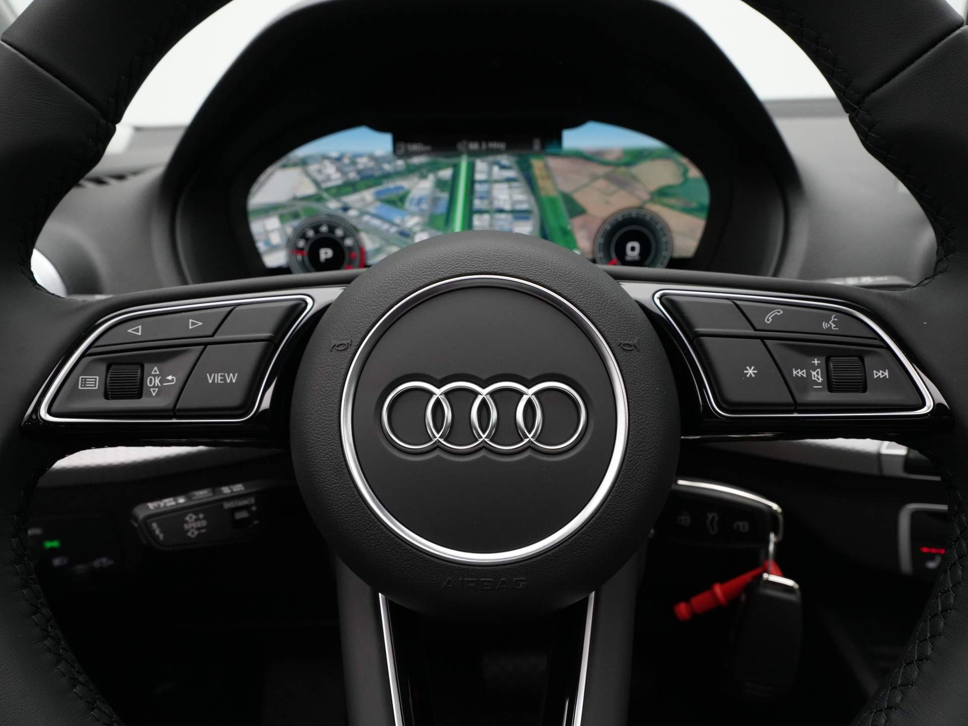 Audi - Q2 35 TFSI 150pk S-Line Edition - 2025