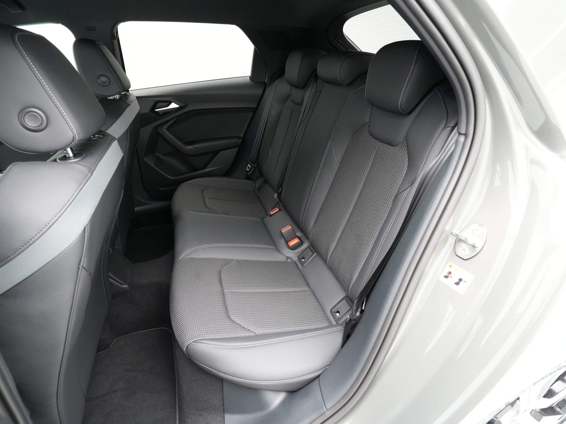 Audi - A1 Sportback 25 TFSI S-Line edition - 2025