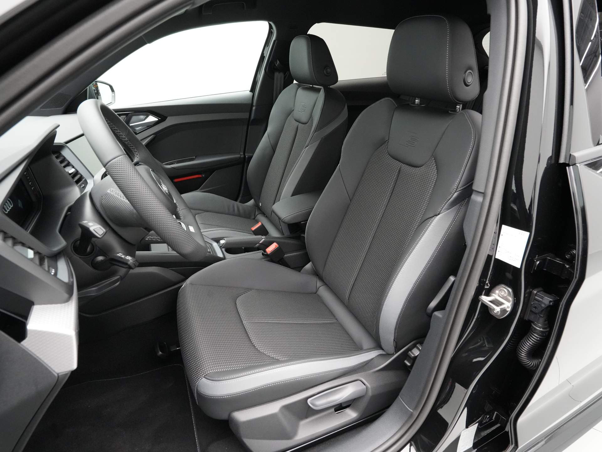 Audi - A1 Sportback 25 TFSI S-Line edition - 2024