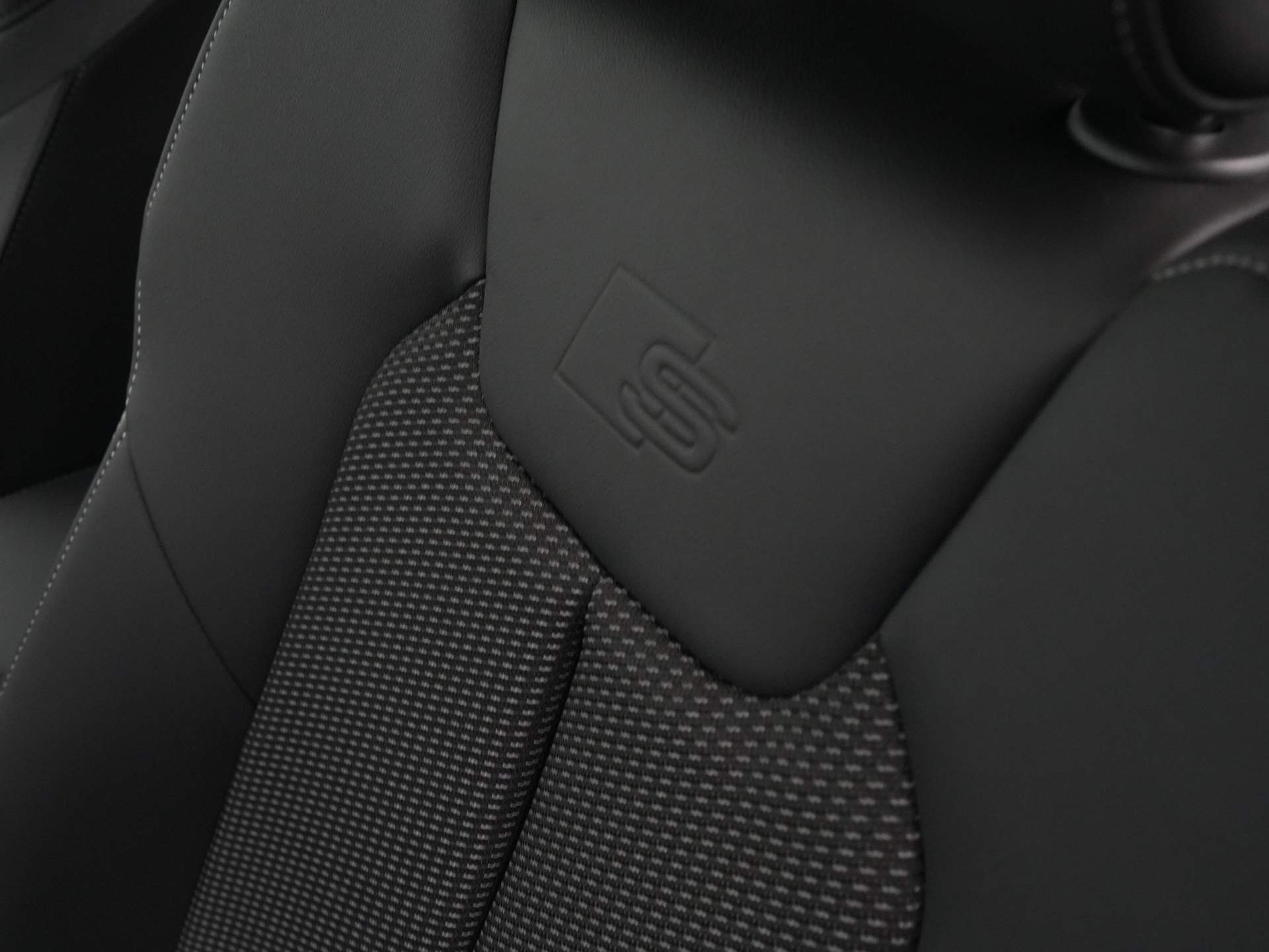 Audi - A1 Sportback 25 TFSI S-Line edition - 2024