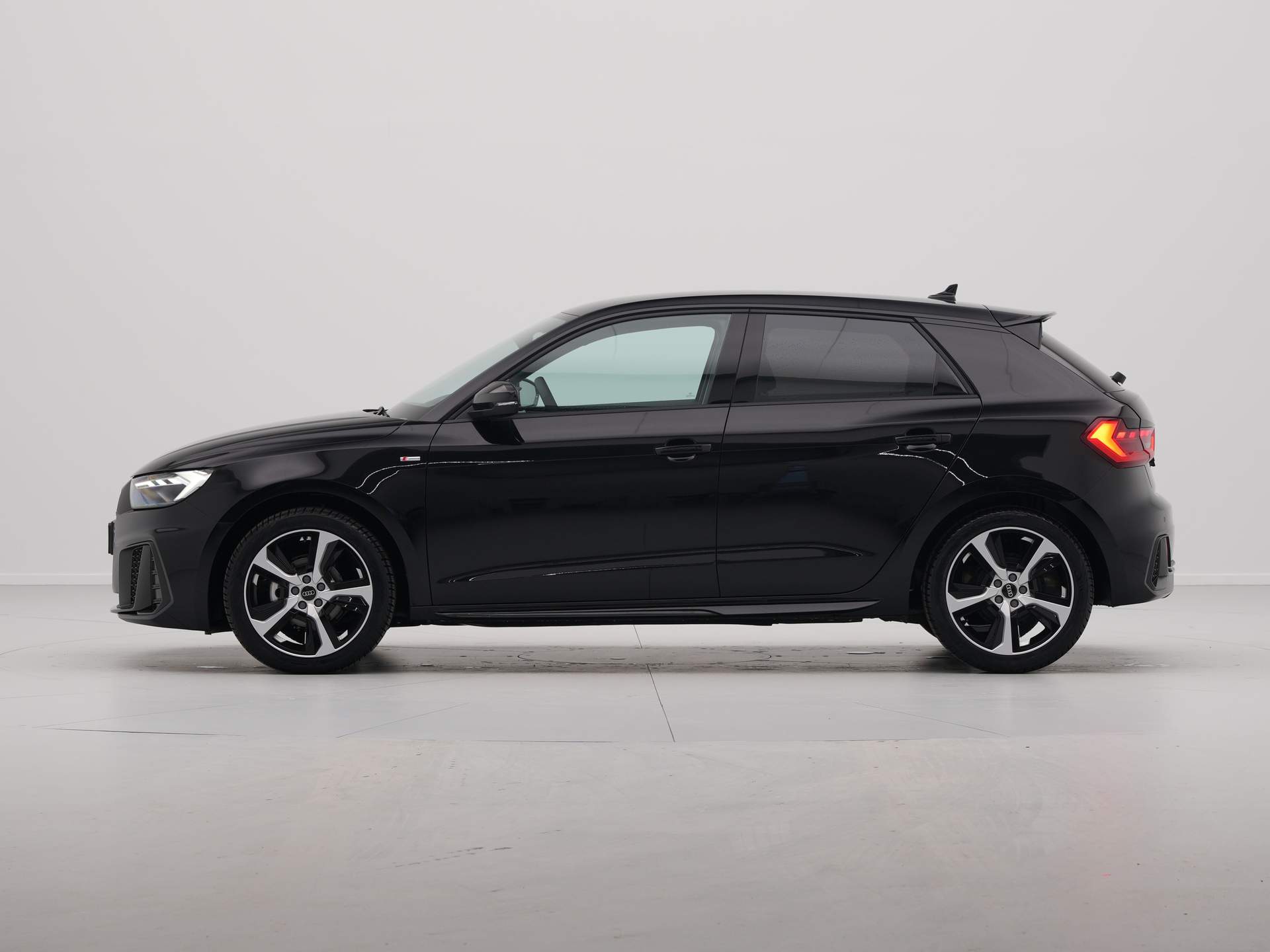 Audi - A1 Sportback 25 TFSI S-Line edition - 2024