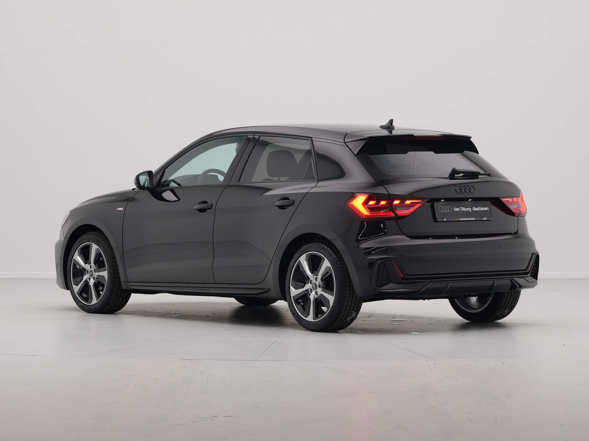 Audi - A1 Sportback 25 TFSI S-Line edition - 2024