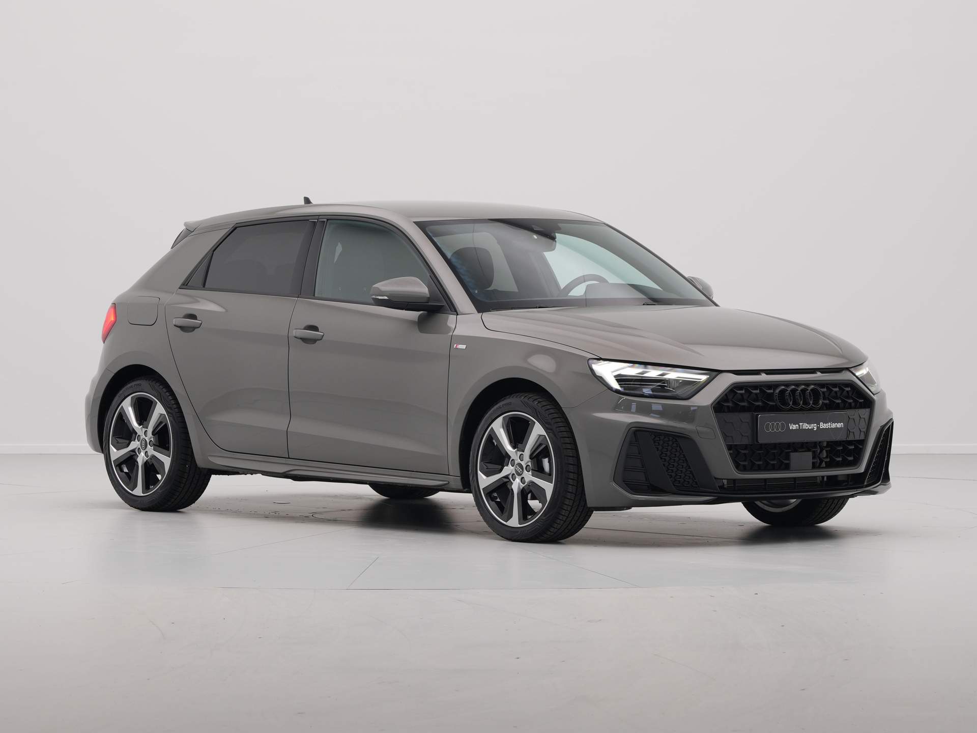 Audi - A1 Sportback 25 TFSI S-Line edition - 2025