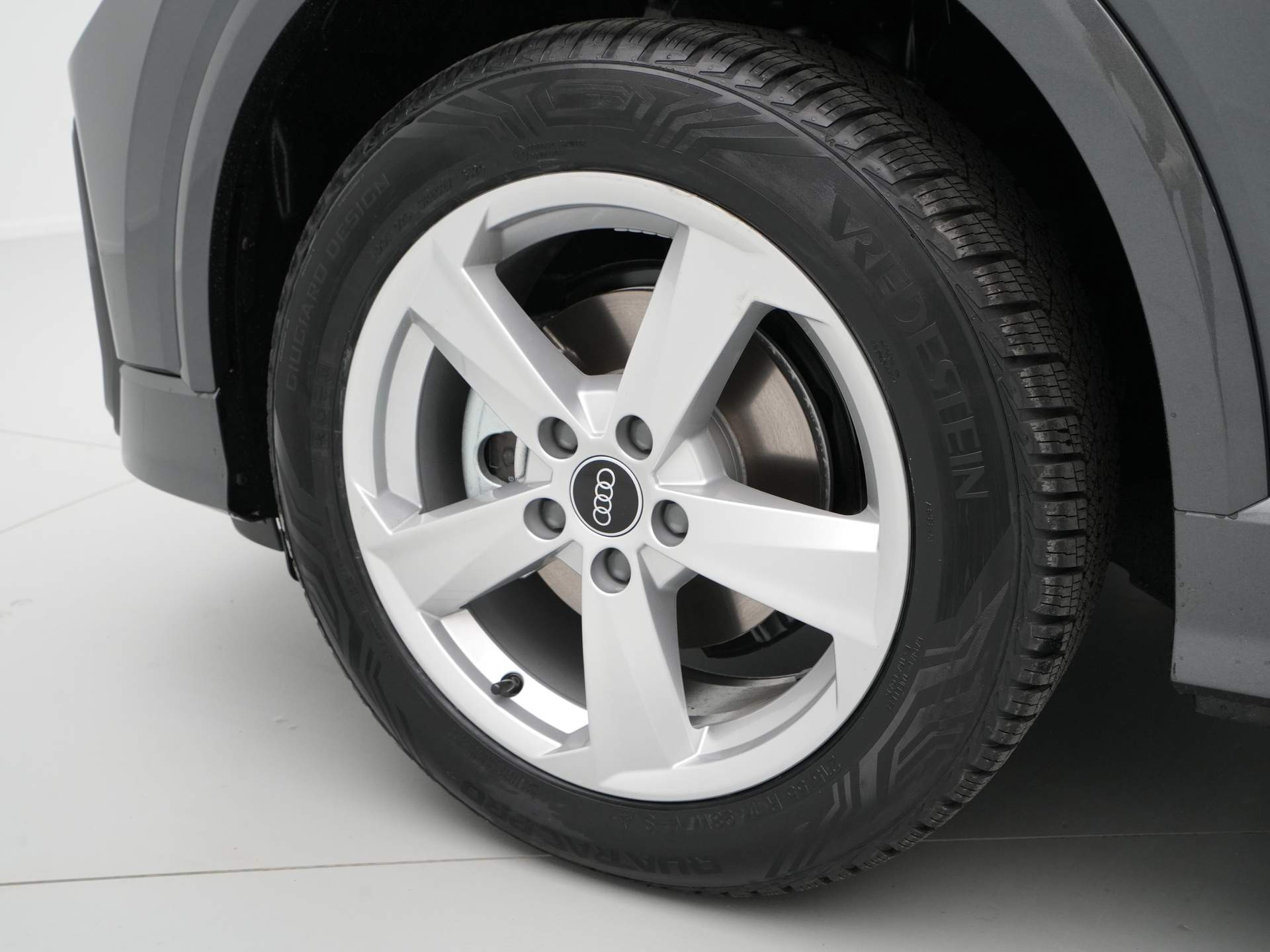Audi - Q2 35 TFSI S-Line Edition - 2024