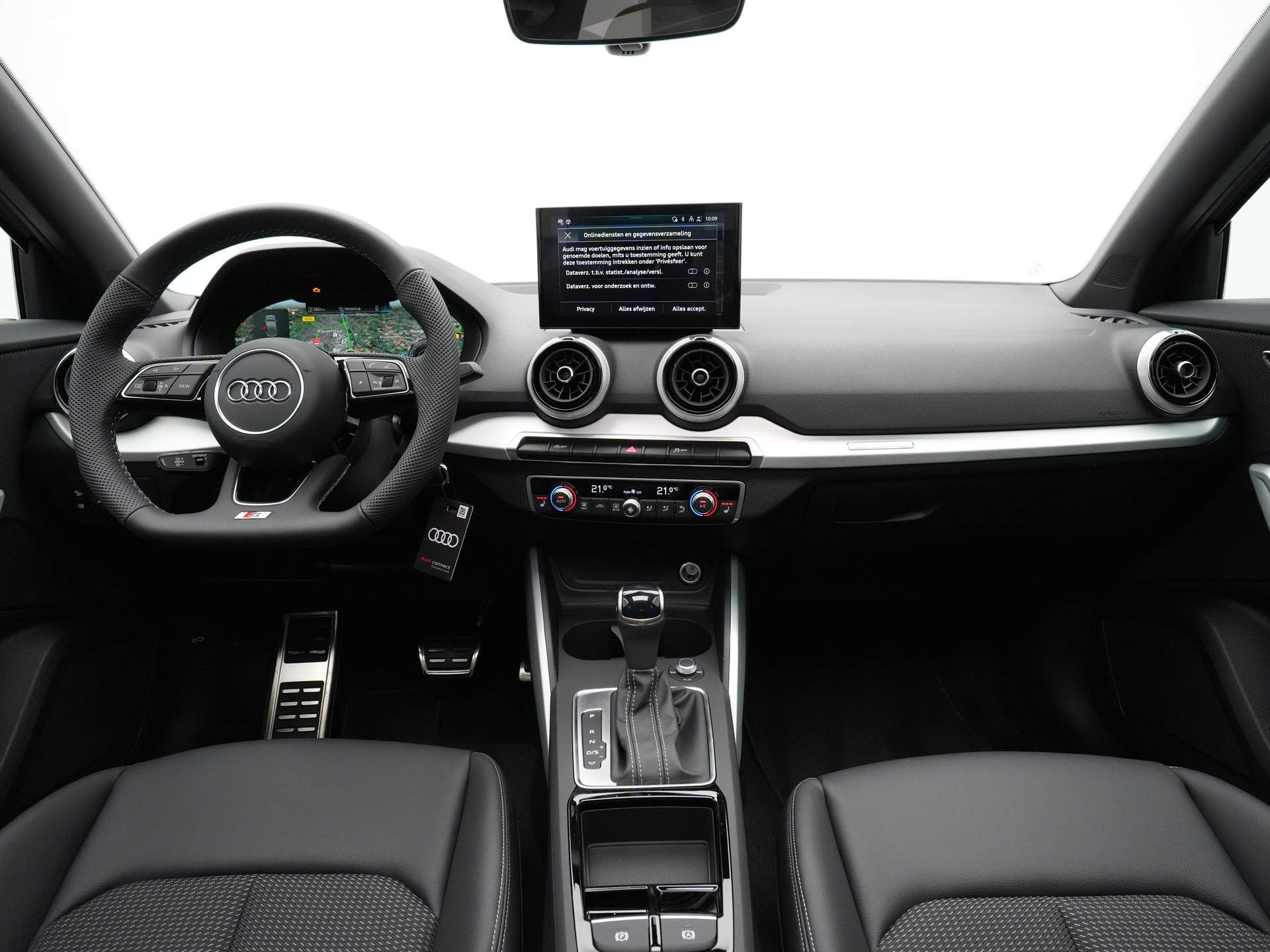 Audi - Q2 35 TFSI S-Line Edition - 2024