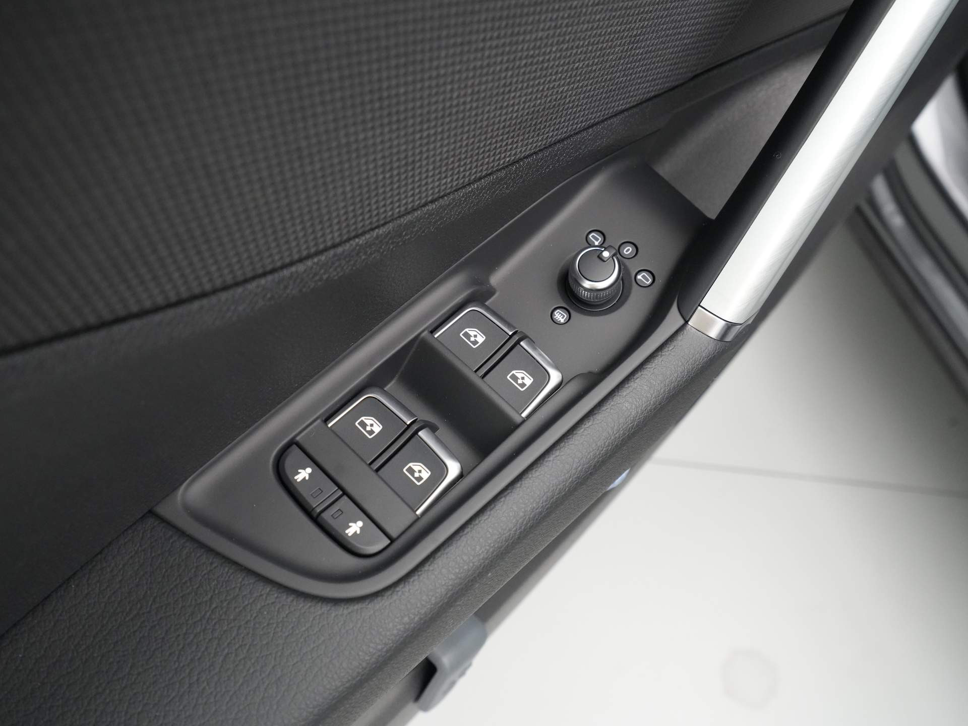Audi - Q2 35 TFSI S-Line Edition - 2024